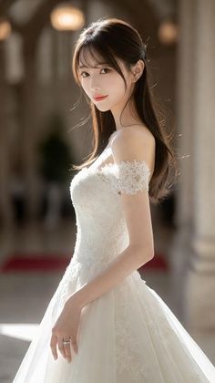 ウェディングドレス姿な13人の美女達